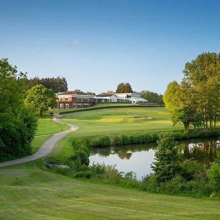 โรงแรมสโต๊คบายเนย์แลนด์กอล์ฟแอนด์สปา Leavenheath ภายนอก รูปภาพ