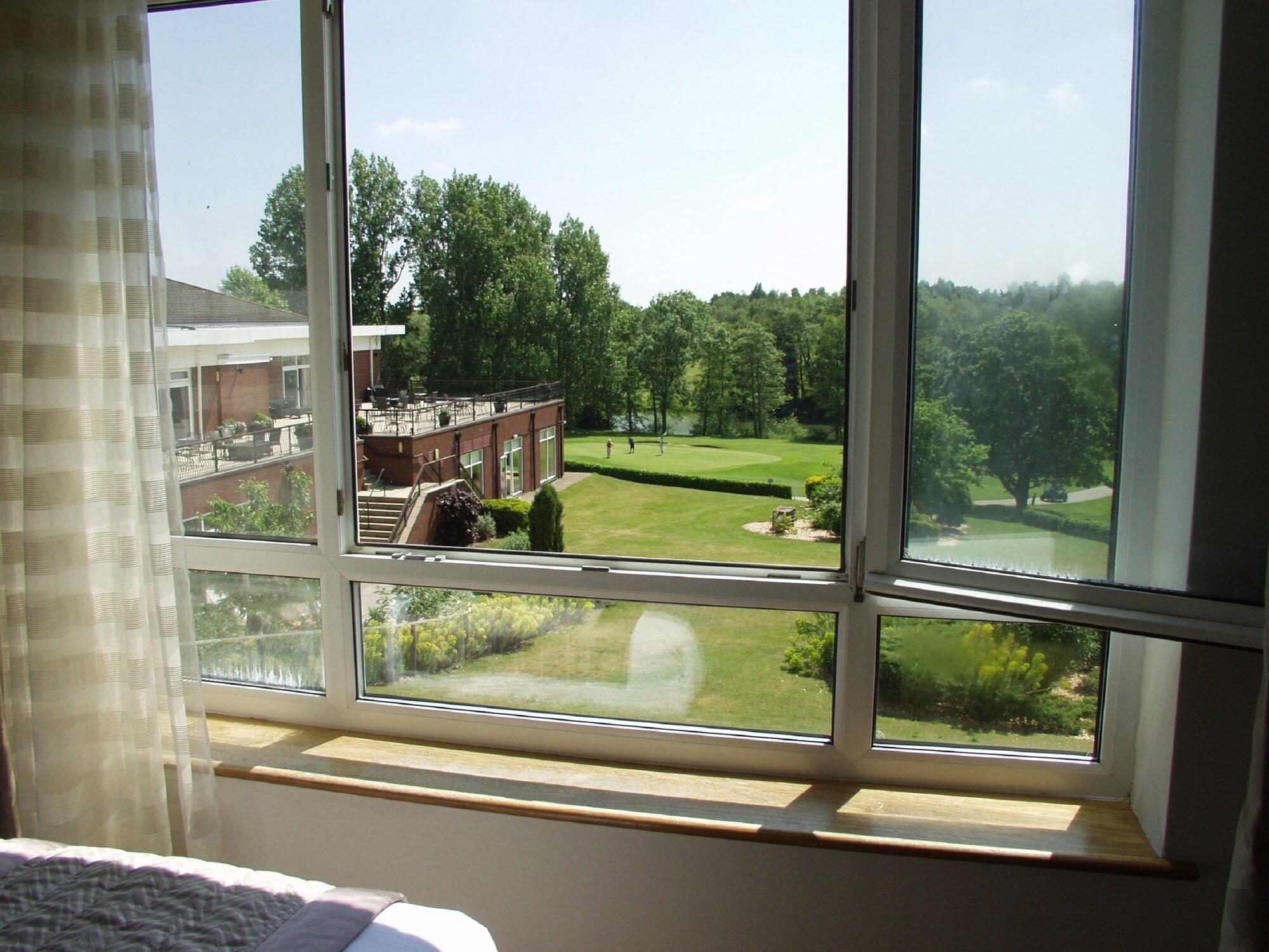 โรงแรมสโต๊คบายเนย์แลนด์กอล์ฟแอนด์สปา Leavenheath ภายนอก รูปภาพ