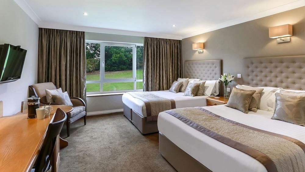 โรงแรมสโต๊คบายเนย์แลนด์กอล์ฟแอนด์สปา Leavenheath ภายนอก รูปภาพ