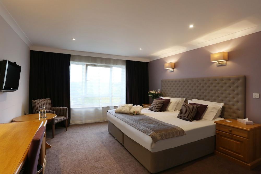 โรงแรมสโต๊คบายเนย์แลนด์กอล์ฟแอนด์สปา Leavenheath ภายนอก รูปภาพ
