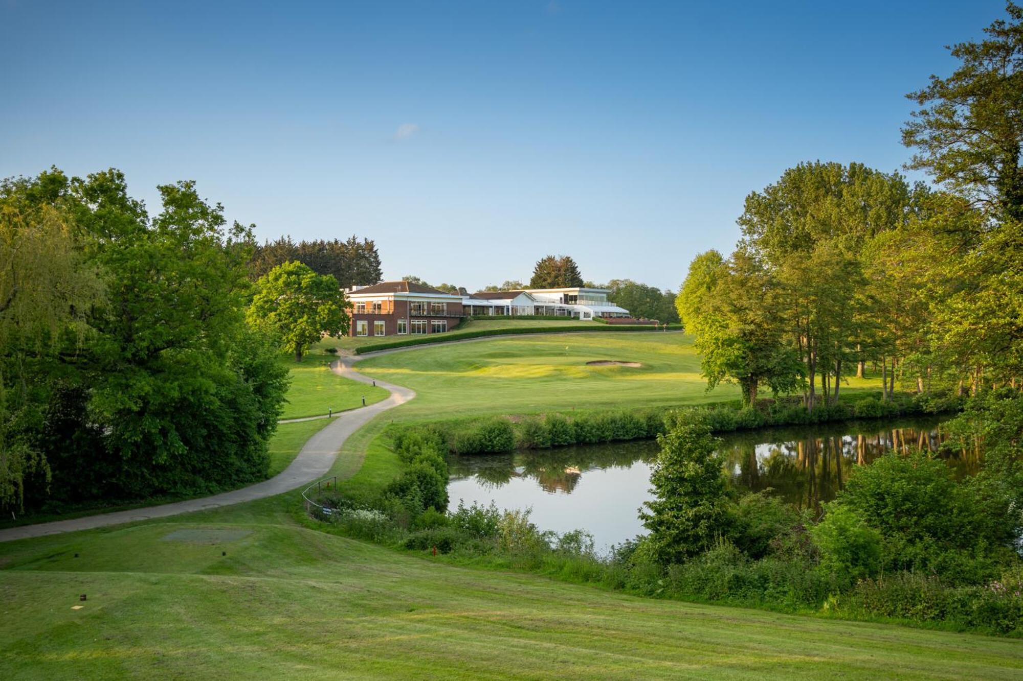 โรงแรมสโต๊คบายเนย์แลนด์กอล์ฟแอนด์สปา Leavenheath ภายนอก รูปภาพ